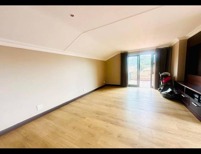 2 BEDROOM TOWNHOUSE FOR SALE IN MEYERSDAL